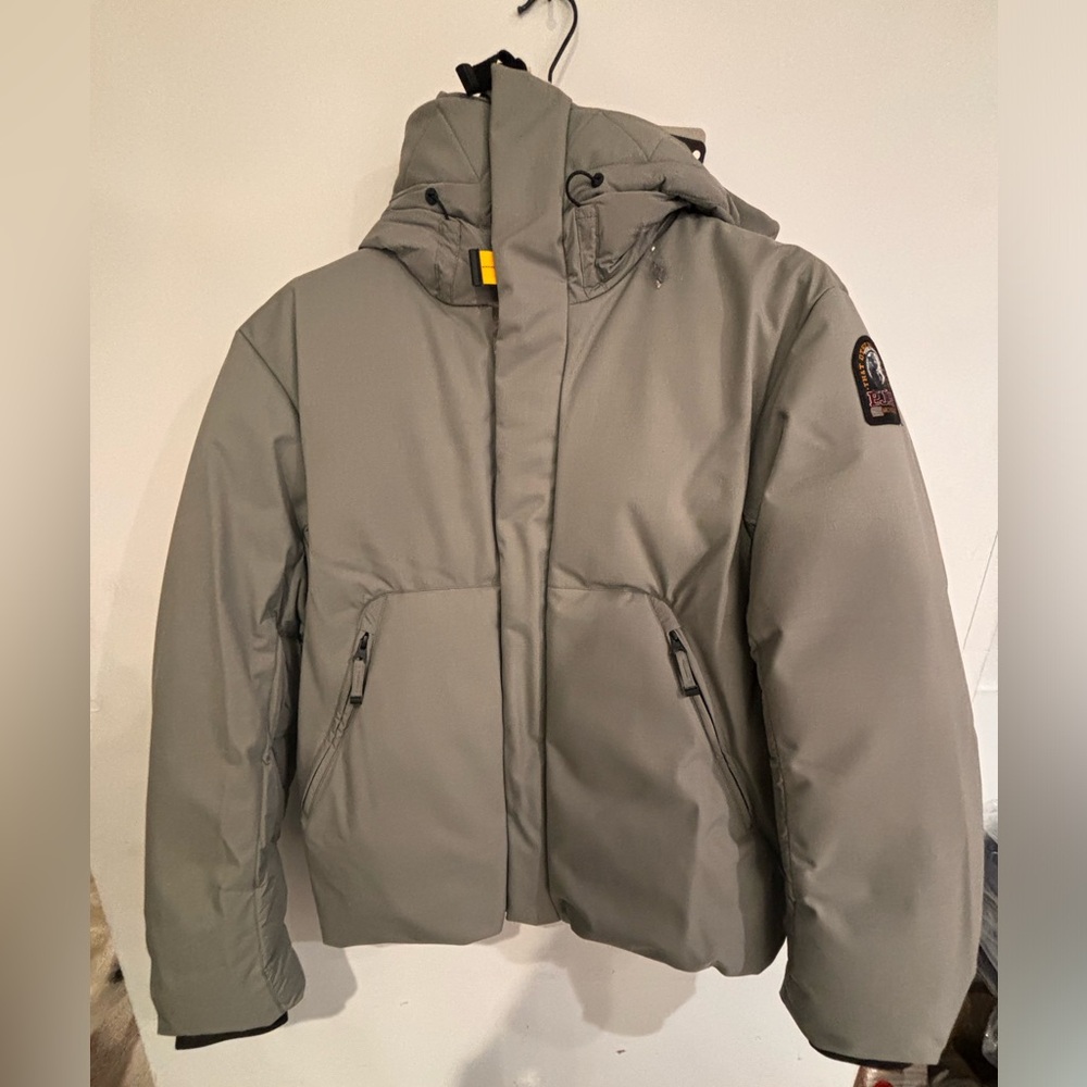 New ParaJumpers Grey Coat